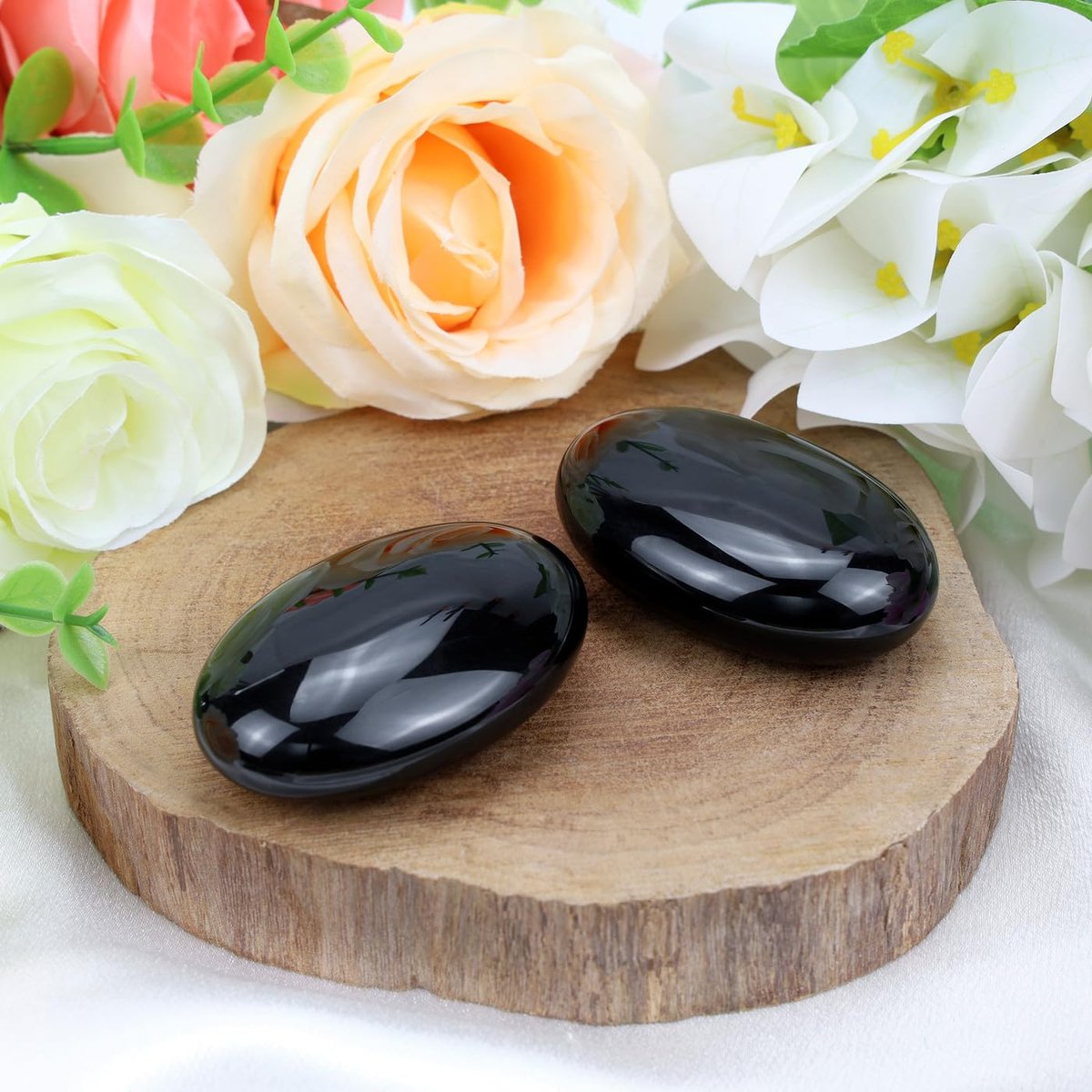 MAIBAOTA 2,4 Zoll Großer Schwarzer Obsidian Kristallstein Polierter Handflächenstein Heilende Kristalle 0,7 Zoll Dick Natürlicher Reiki Edelstein Sorgenstein Energieausgleich Angst Stressabbau Meditation 1 Stück