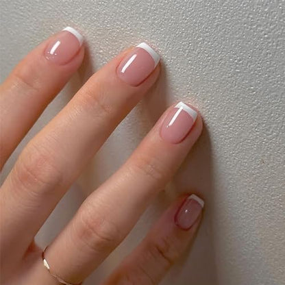 24 Stücke Weiße French Tip Press-on Nägel Kurze Kleine Künstliche Nägel Quadratisch Acryl Aufklebenägel Wiederverwendbar Nude Pink Glänzend Design für Frauen Mädchen DIY Maniküre