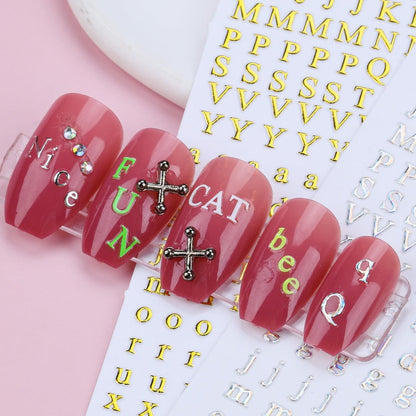 12 Blätter Buchstaben Nagelaufkleber 3D Schwarz Weiß Gold Selbstklebende Buchstaben Nagelsticker Groß Klein Englisch Maniküre Zubehör für Frauen Mädchen DIY Design