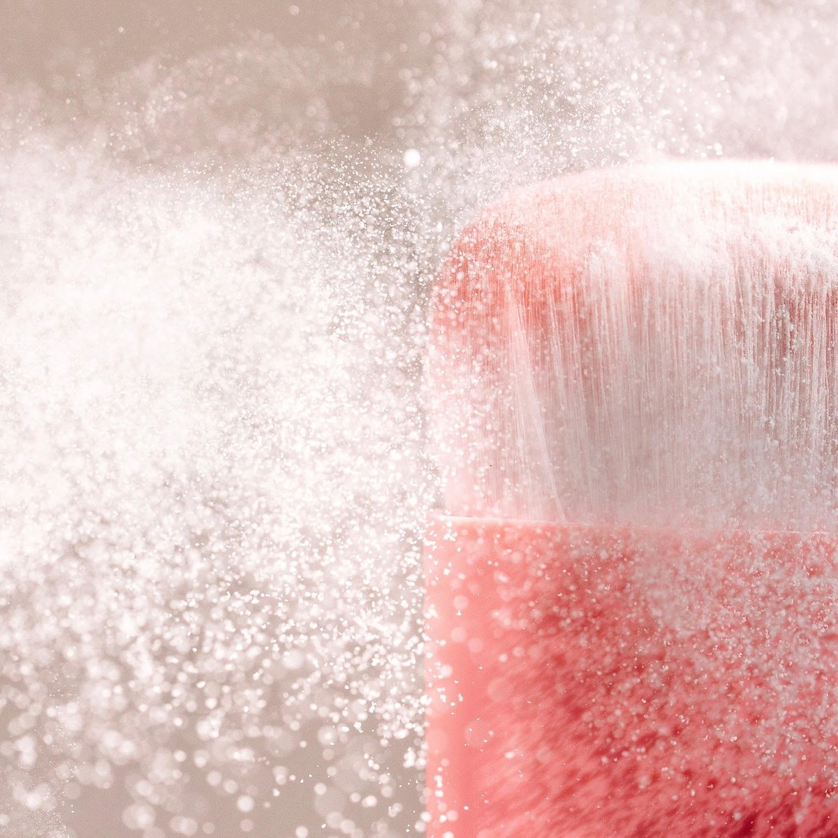 DAE Fairy Duster Trockenshampoo Kabuki Mischpinsel