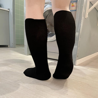 Ioryzek Bariatrische Diabetikersocken für Damen und Herren, Extra weite Wade Kniestrümpfe für geschwollene Füße, Lymphödem, Neuropathie, Ödeme, Nicht einschnürende Krankenhaus-Wanderschuhe Socken, 3 Paar Schwarz
