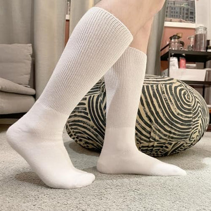 Ioryzek Bariatrische Diabetikersocken für Damen und Herren, Extra weite Wade Kniestrümpfe für geschwollene Füße, Lymphödem, Neuropathie, Ödeme, Nicht einengende Krankenhaus Gehstiefel Socken, 3 Paar Weiß