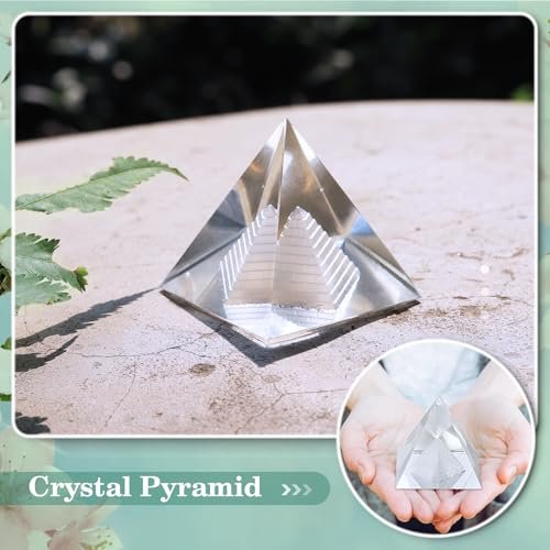 9-teiliges Heilsteine-Set mit Selenit-Pyramide, 7 Chakra-Steine, Naturkristalle in Holzbox – Meditation, Schutz, Energie – Geschenk für Frauen