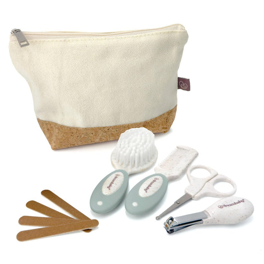 Dreambaby Neat and Tidy 9-teiliges Baby-Pflegeset mit Weizengras, Babyhaarbürste und Kamm, Baby-Reiseutensilien in Baumwoll- und Korktasche, umweltbewusstes Design