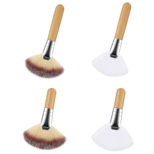 4 Stück Flauschige Gesichtspinsel, Esthetician Fächerpinsel mit kurzem Griff, weiche Borsten, Highlighter-Pinsel, Make-up-Werkzeuge für Puder, Rouge und Körperpuder