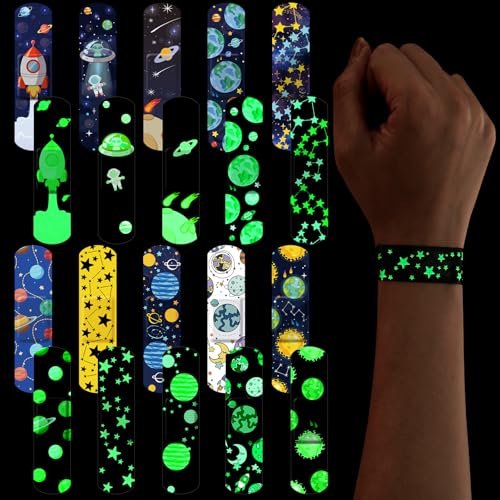 Threlaco 100 Stück Leuchtende Pflaster für Kinder – Niedliche, Atmungsaktive, Wasserdichte Neon-Pflaster für Jungen, Mädchen, Kleinkinder – Selbstklebend und Flexibel für Schnitte, Schrammen, Wunden (Weltraum)