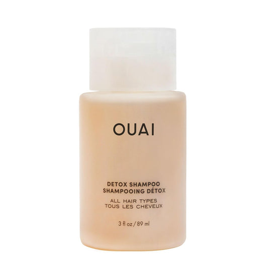 OUAI Detox Shampoo Reisegröße - Klärendes Shampoo gegen Ablagerungen, Schmutz, Öl, Produktrückstände und hartes Wasser - Apfelessig & Keratin für sauberes, erfrischtes Haar - Sulfatfreie Haarpflege (90 ml)
