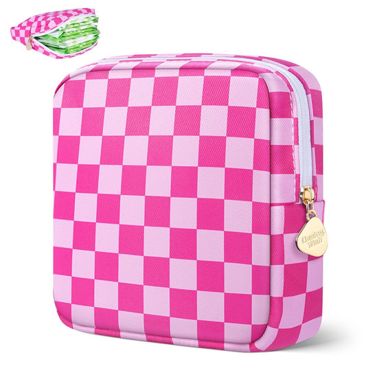 Desing Wish Period Bag Pouch – Weicher Stoff, tragbarer Damenbinden-Aufbewahrungsbeutel für die Handtasche, Erstausstattung für Mädchen von 9-12 Jahren (Rosa-Karo)