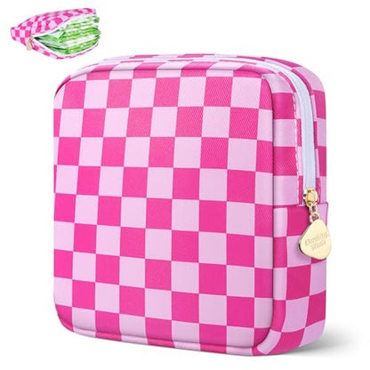 Desing Wish Period Bag Pouch – Weicher Stoff, tragbarer Damenbinden-Aufbewahrungsbeutel für die Handtasche, Erstausstattung für Mädchen von 9-12 Jahren (Rosa-Karo)