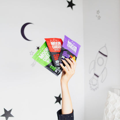 Moon Cheese Space Spice, Sortenpaket, Knuspriger, proteinreicher Käsesnack, Keto-freundlich, 100% echter Käse, Low Carb, glutenfrei, wenig Zucker, 2-Unzen-Beutel (3er-Pack, 1 von jeder Sorte)