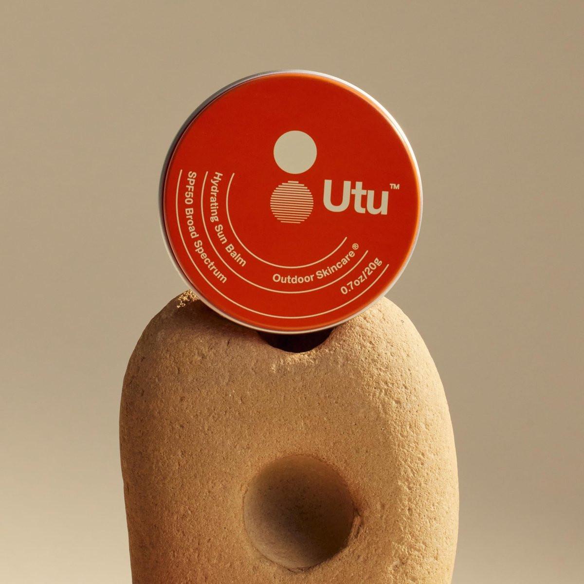 UTU Hydrating Sun Balm SPF 50 – Mineralischer Sonnenschutz für Gesicht & Lippen mit Vitamin E, Schneepilz & Ceramid NP, Riffischer, Tierversuchsfrei (20 g | 0,7 oz)