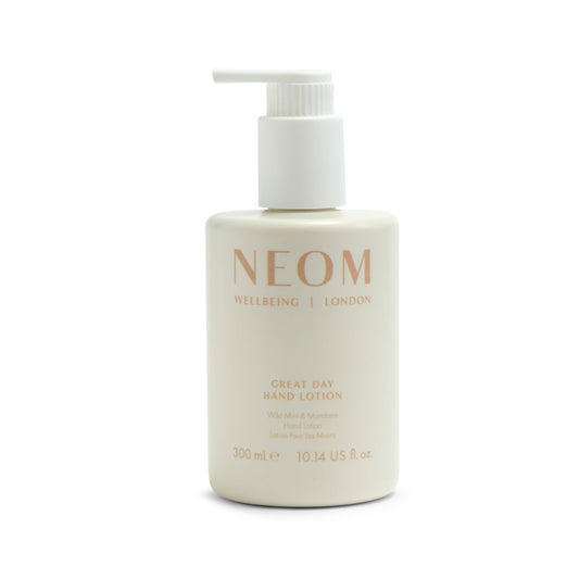 Neom Great Day Hand Lotion, 300 ml - Wild Mint & Mandarine | 7 ätherische Öle | 100% natürliche Düfte | 100% recycelbare Flasche | Luxuriöse Formel | Feuchtigkeitsspendend