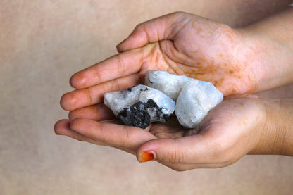 Große 1,25-2,0" Natürliche Regenbogen-Mondstein Rohkristalle für Meditation, Chakra, Reiki, Kristallgitter, Energiearbeit, Drahtwickeln & Spirituelle Wohnkultur