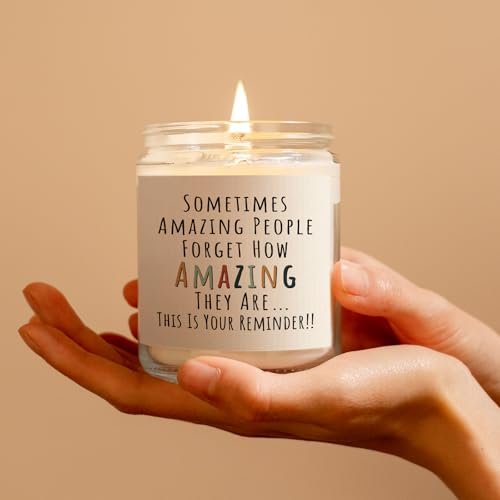 Craftique Geschenke für Frauen, Geburtstagsgeschenke für Frauen – Du bist großartig Kerze – Freundschaft/Dankeschön/Inspirationsgeschenk für Frau, Freundin, Lehrerin, Mama, Freundin, Schwester, beste Freundin – Lavendel