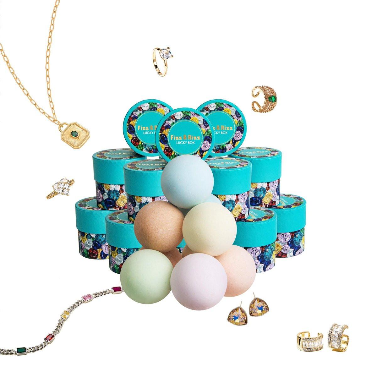 Fizz & Rizz Schmuck-Überraschungs-Badebombe: Ringe, Halsketten, Ohrringe, Armbänder und Chance auf hochwertigen Schmuck – 1 Stück, ideales Geschenk