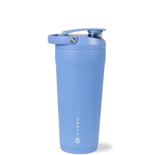 HydroJug 24 oz Edelstahl Shaker – Isoliert, auslaufsicher, BPA-frei mit leiser Mischgitter – Keine Klumpen, kein Lärm – Premium Shaker für Fitness, Sport & Alltag, Hellblau