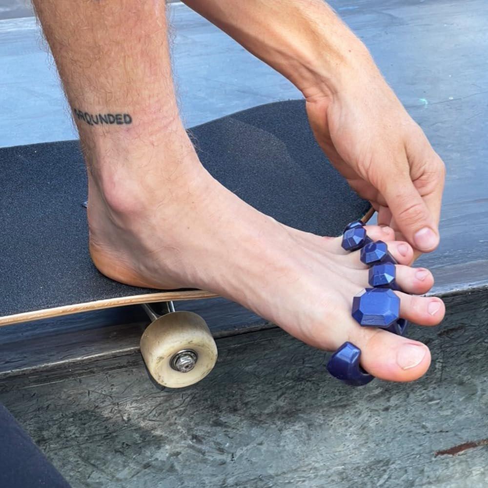 YogaToes® Gems® für Herren – Zehenspreizer & Zehenstretcher aus Gel in Metallic Blau – passt zu Schuhgröße 7+ – Hilft bei Fußschmerzen & steigert die sportliche Leistung