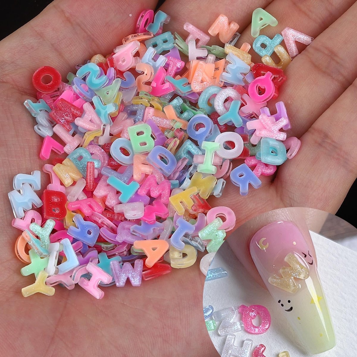 ROFIBUT Buchstaben Nagelkunst Charms – 250 Stück bunte Buchstaben-Harz-Nagelsteine mit Glitzer, Kawaii Sommer flache Alphabet-Nagel-Edelsteine für DIY Nageldesign und Bastelbedarf