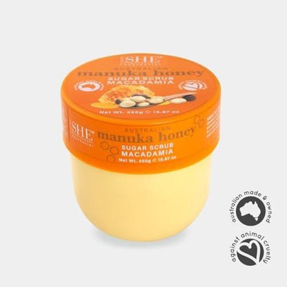Om SHE Aromatherapie Manuka Honig Zuckerpeeling mit Macadamia 450g - Peeling Körperpeeling, Natürlicher Zucker, Mikroperlenfrei, Hagebuttenöl. Hergestellt in Australien.