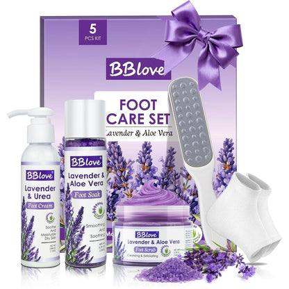 Lavendel Fußbad Set – Fußpflegeset für Frauen, Pediküre-Set für zu Hause mit Salz, Peeling, Fußfeile & feuchtigkeitsspendenden Gel-Socken – Geschenkset für trockene, rissige Füße