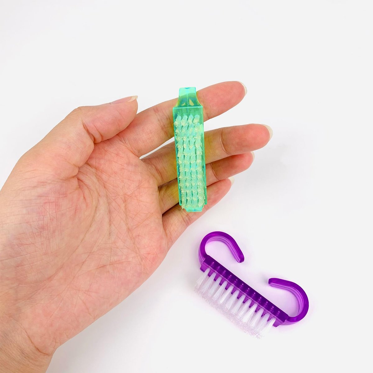 16er-Pack Handgriff-Nagelbürsten, Reisegröße Fingernagelbürste, Mini-Handreinigungsbürsten für Nägel und Zehen