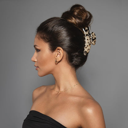 Vogue Tortoise Haarspange im Claw-Design – The Hair Edit