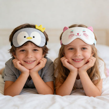 Orose Kinder Schlafmaske aus Maulbeerseide – Beidseitig bedruckt, Verstellbar, Original Design für Jungen & Mädchen – Cartoon Motiv (Erdbeere)