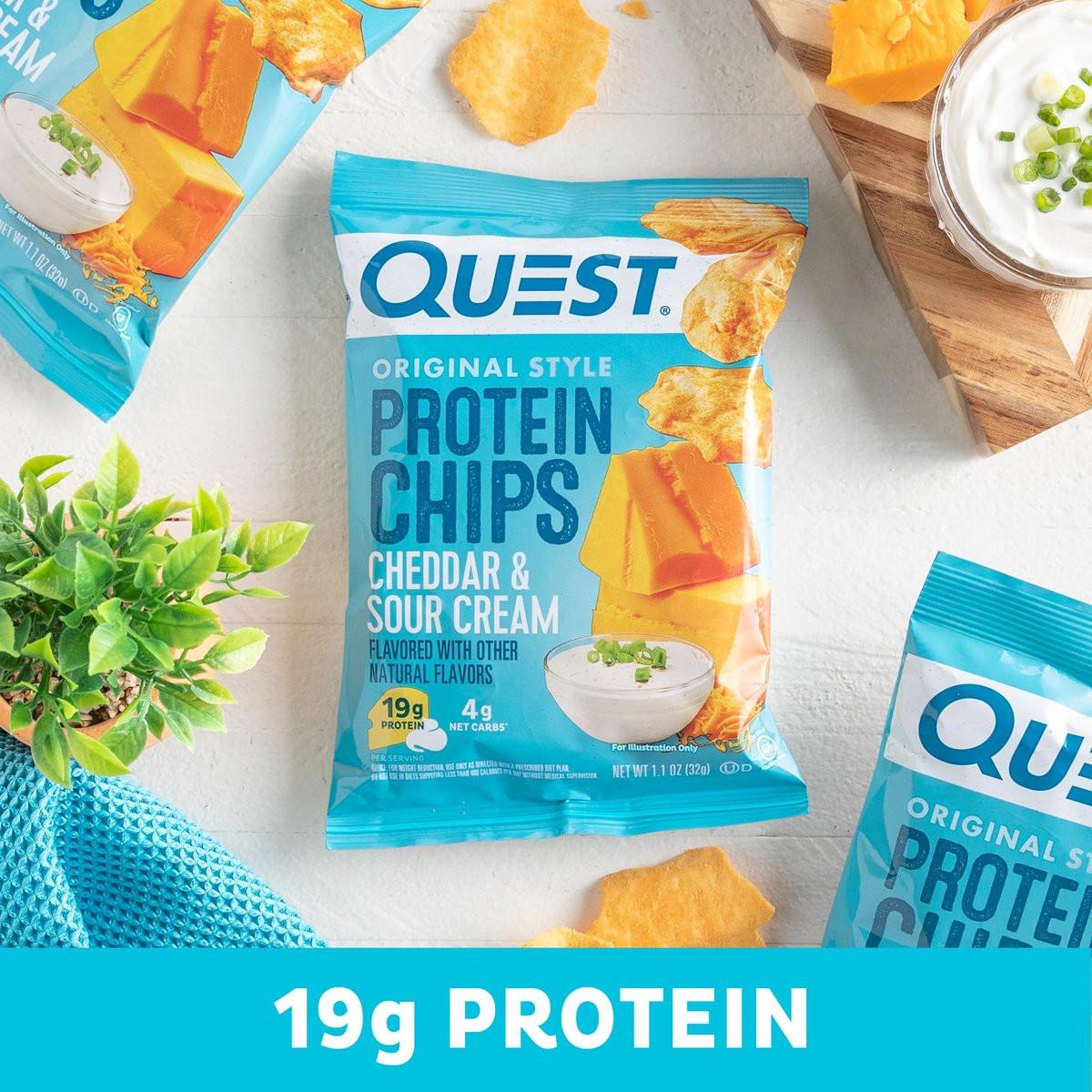 Quest Nutrition Cheddar & Sour Cream Protein Chips, 19g Protein, 4g Netto-Kohlenhydrate, Low Carb, Glutenfrei, 1,1 oz, 4er-Pack