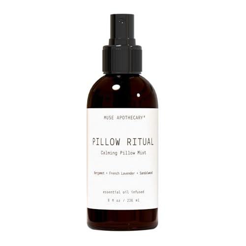 Muse Apothecary Pillow Ritual – Beruhigendes Kissen- und Raumspray mit Bergamotte, Lavendel und Sandelholz – 240 ml