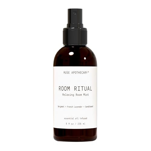 Muse Apothecary Room Ritual - Aromatischer und entspannender Raumspray mit natürlichen ätherischen Ölen - 240 ml, Bergamotte + Französischer Lavendel + Sandelholz