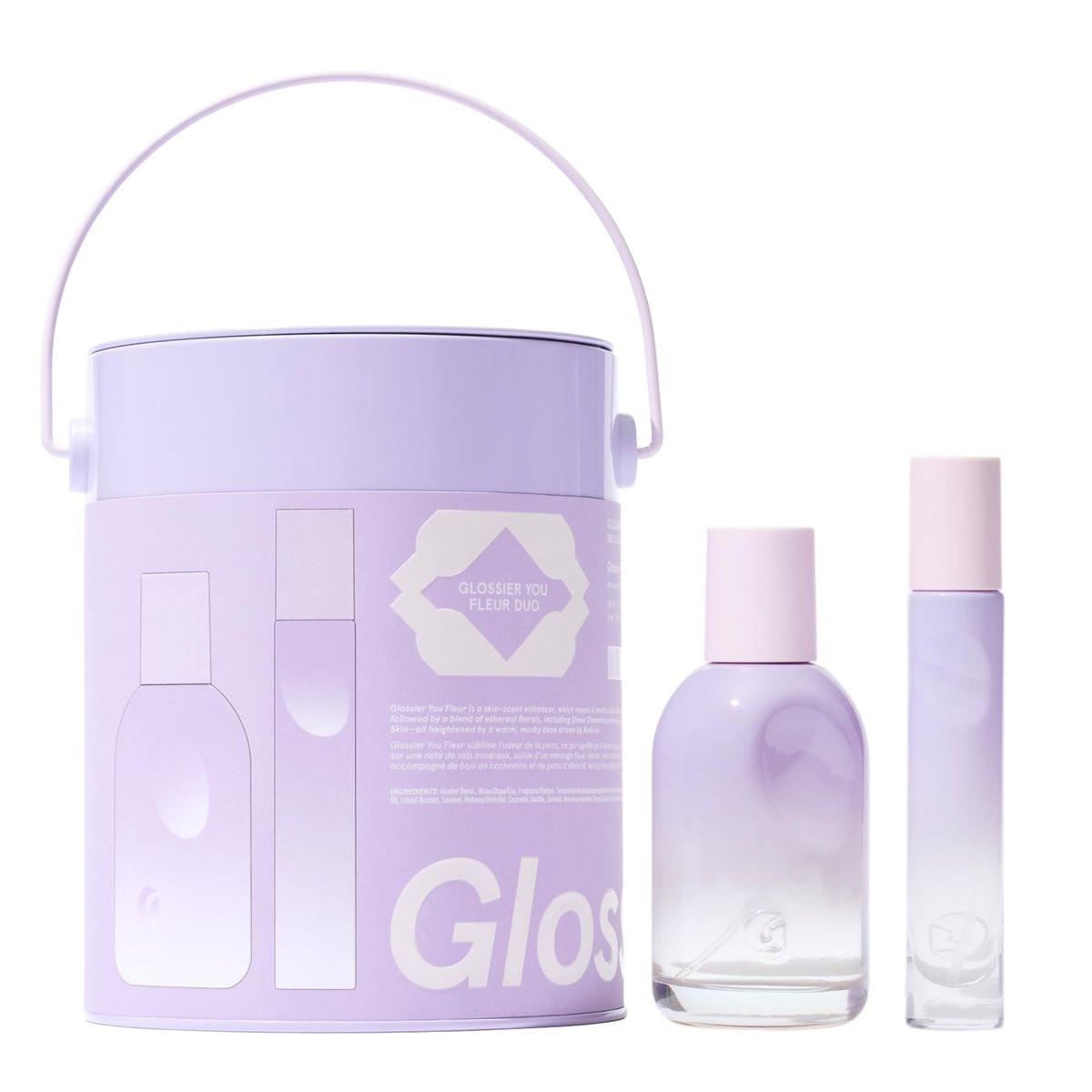 Glossier You Fleur Eau de Parfum Duo Geschenkset – Unisex frisch-blumiges Parfüm, hautnaher Duftverstärker, riecht auf jeder Person anders – Ylang-Ylang, Aprikosenhaut & Ambrox – 50 ml + 8 ml Reisespray