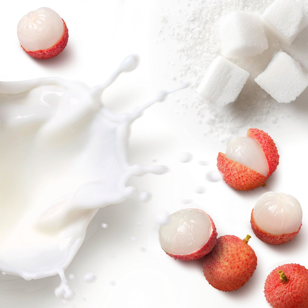 Dove Whipped Shower Foam Kokosnuss & Lychee für Frauen – Feuchtigkeitsspendend, für weiche Haut, 10,3 Unzen
