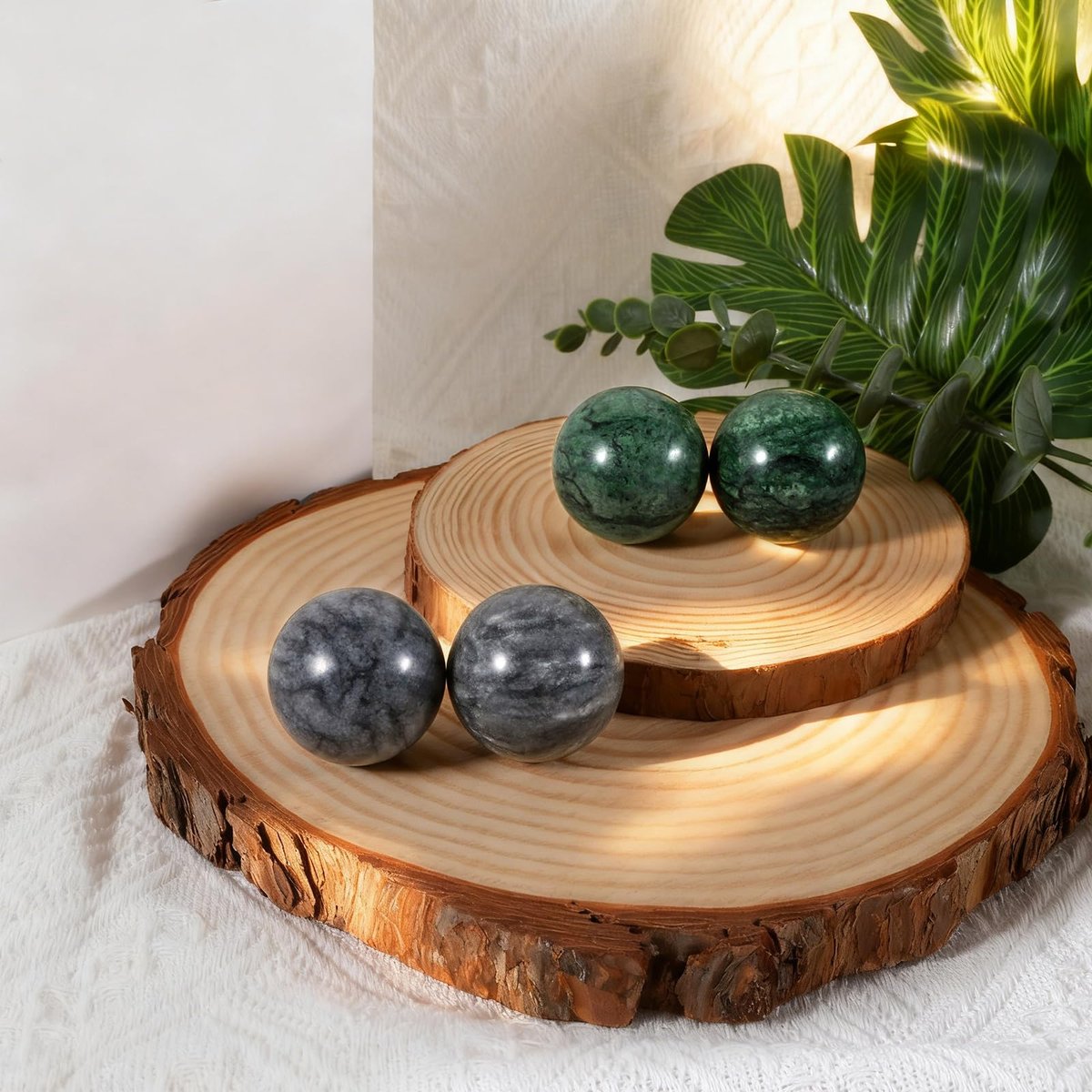 Learay 2 Stück Baoding Bälle, Handtherapie Bälle für Entspannung, Chinesische Gesundheits-Übungsmassagebälle mit Aufbewahrungstasche für Stressabbau (Grün/4 cm)