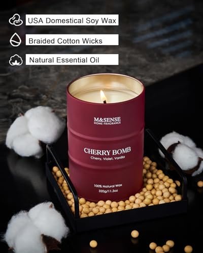 M&SENSE Cherry Bomb Duftkerze – Süße Kirschblüte, Sojawachs, 320 g, 70 Stunden Brenndauer