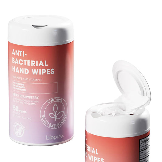 BIOPURE Antibakterielle Feuchttücher Erdbeerduft | Desinfektionstücher mit Aloe und Vitamin E | 5"x7" Feuchttücher im Spender | Ohne Parabene, Sulfate oder Phthalate, Tötet 99% der Keime, 50 Stück