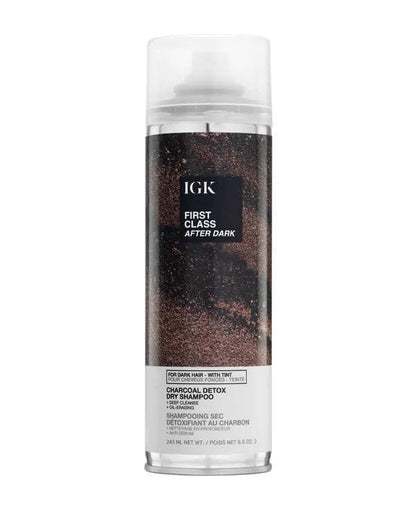IGK First Class After Dark Charcoal Detox Trockenshampoo für dunkles & brünettes Haar | Brauner Farbton, kein weißer Rückstand, verleiht Volumen + Textur | Ölabsorbierende & geruchsneutralisierende Formel | 6,5 oz