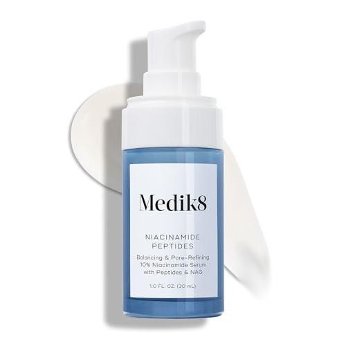 Medik8 Niacinamide Peptides Serum – Gesichtsserum für klare Haut, verfeinerte Textur und reduzierte Poren – Feuchtigkeitsspendend mit regulierter Talgproduktion – 30 ml