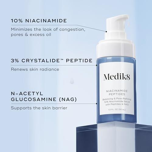 Medik8 Niacinamide Peptides Serum – Gesichtsserum für klare Haut, verfeinerte Textur und reduzierte Poren – Feuchtigkeitsspendend mit regulierter Talgproduktion – 30 ml
