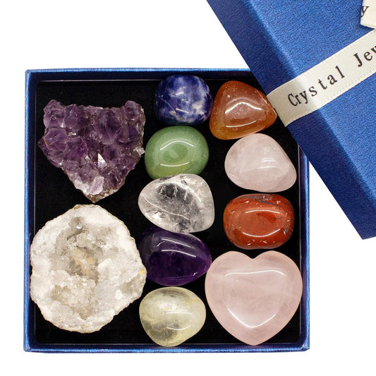 Heilende Kristalle und Steine – Hexen-Kit mit Chakra-Steinen, weißem Kristallgeode & Amethyst-Cluster – Kristall-Set in Geschenkbox