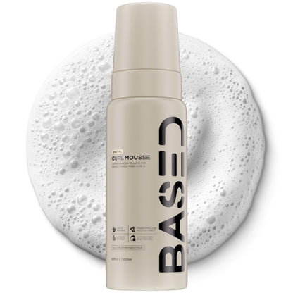BASED Curl Mousse – Sofortiges Volumen & Definition mit flexiblem Halt – Leichte Formel mit Agave & Reisprotein – Ungiftig, silikonfrei für alle Lockentypen (200 ml, 1er-Pack)