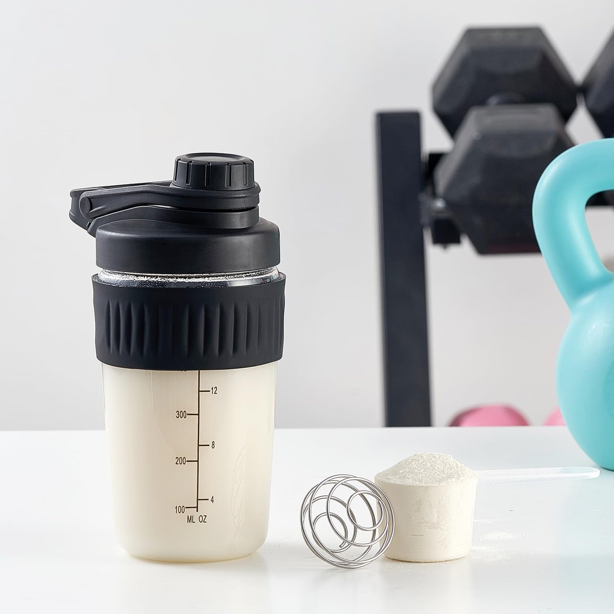 ShakeXpert 16oz Glas-Shakerflasche für Protein, Kleine Borosilikatglas-Proteinshaker-Becher mit auslaufsicherem Deckel und 304 Edelstahl-Mischkugel (16oz, Schwarz)