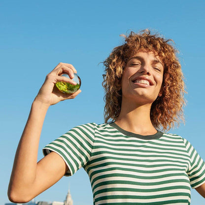 DKNY Be Delicious Discovery Set für Damen – Eau de Parfum Mini-Spray 0,5 Fl. Oz. & aluminiumfreier Deodorant-Stick 0,88 Oz.
